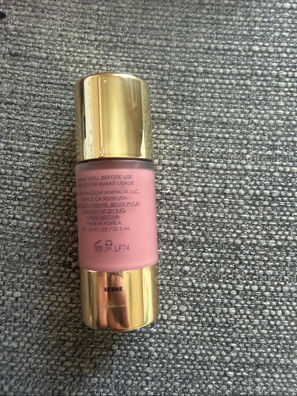 Hourglass Unreal Liquid Blush - Scene